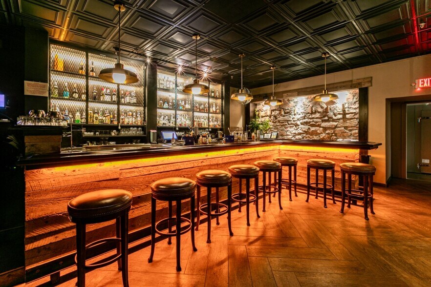 More Photos Of 268 Main St, Park City Storefront Retail Office For Sale