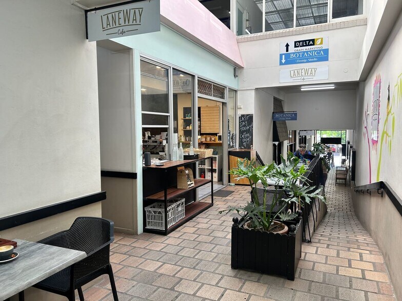 Primary Photo Of 165 Beardy St, Armidale General Retail For Lease