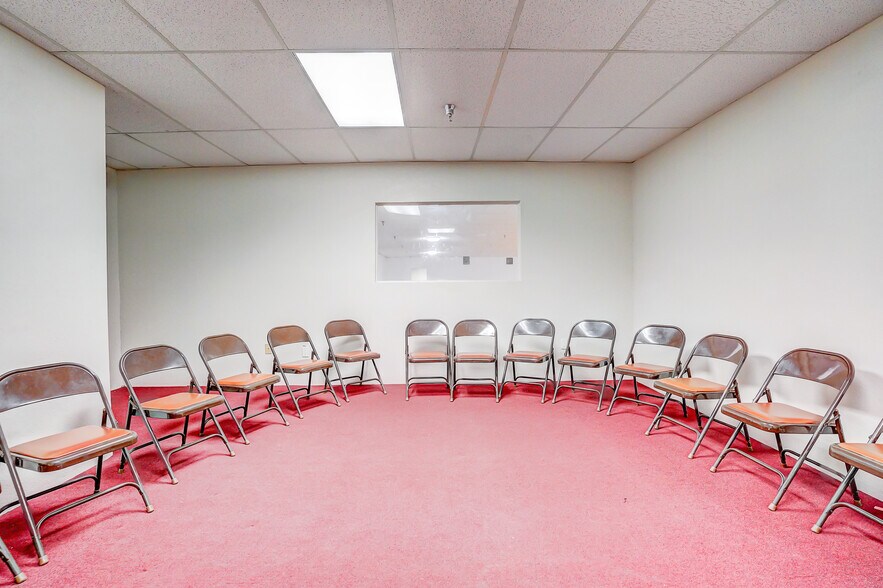 More Photos Of 950 S Central Ave, Compton Schools For Sale