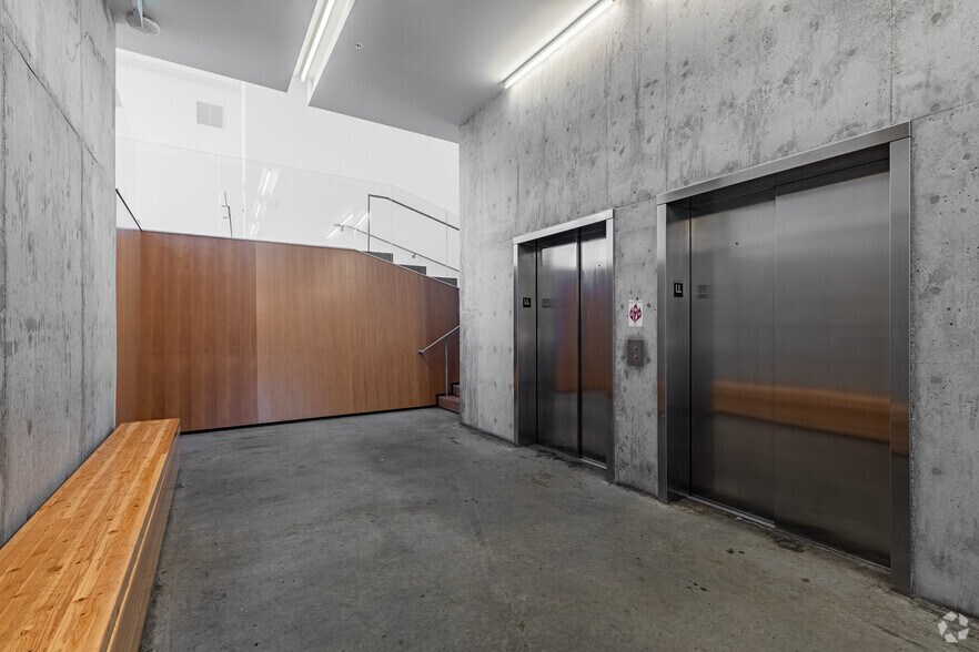 More Photos Of 329 NE Couch St, Portland Coworking Space