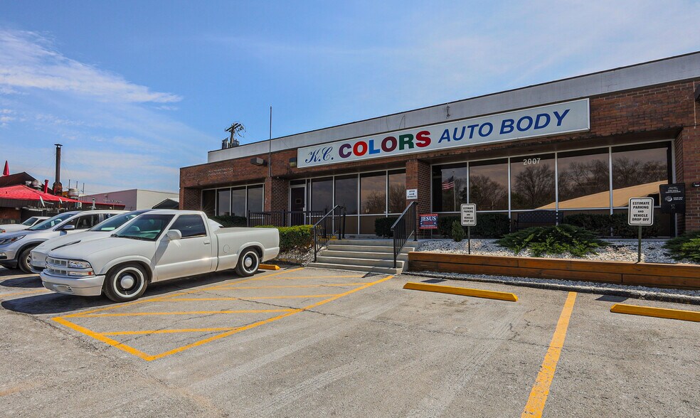 Primary Photo Of 2005-2007 W 103rd Ter, Leawood Service For Sale