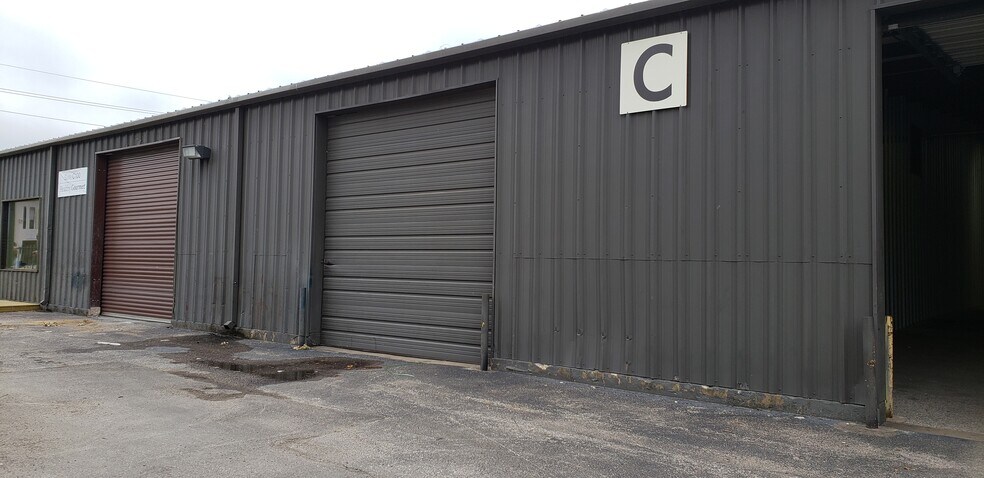 More Photos Of 16261 Hollister St, Houston Unknown For Lease