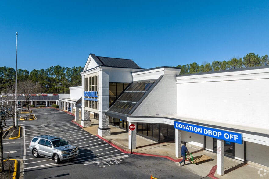 More Photos Of 8329-8371 Roswell Rd NE, Atlanta Unknown For Lease