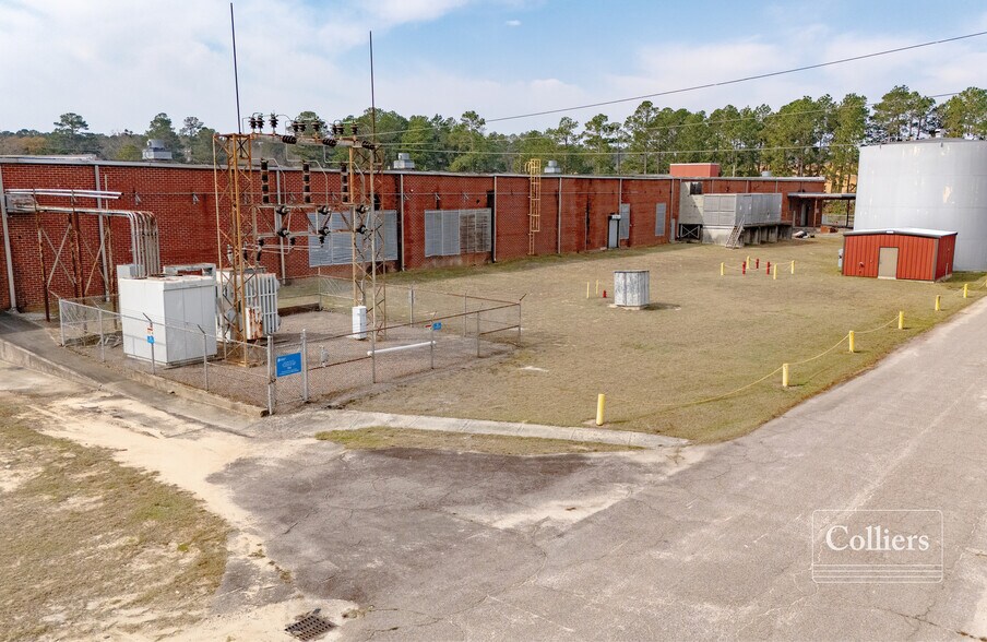 More Photos Of 358 Ascauga Lake Rd, Graniteville Distribution For Lease