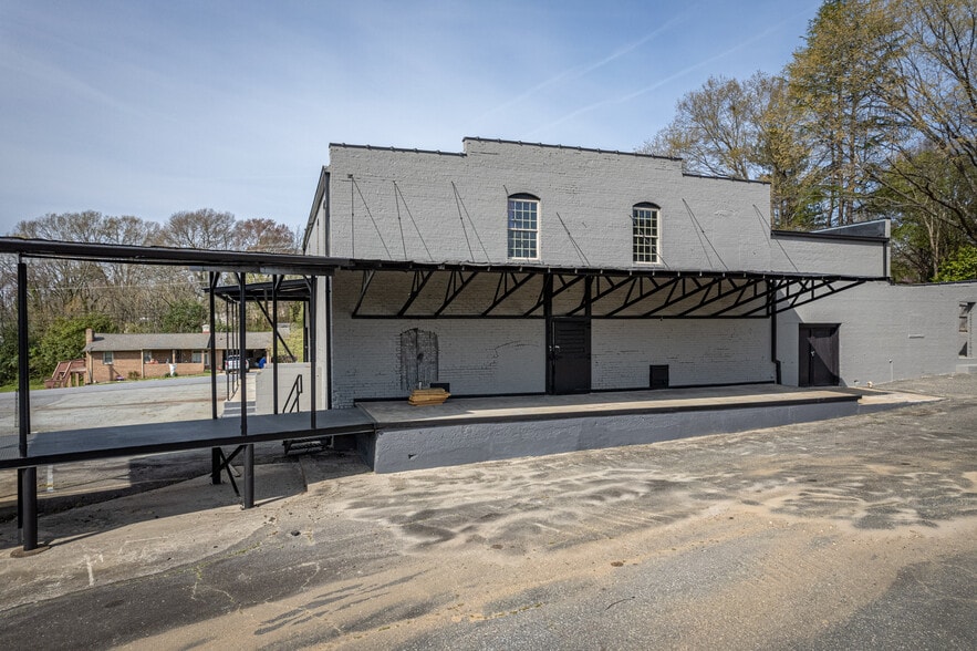 More Photos Of 313 S Government St, Lincolnton Office For Sale