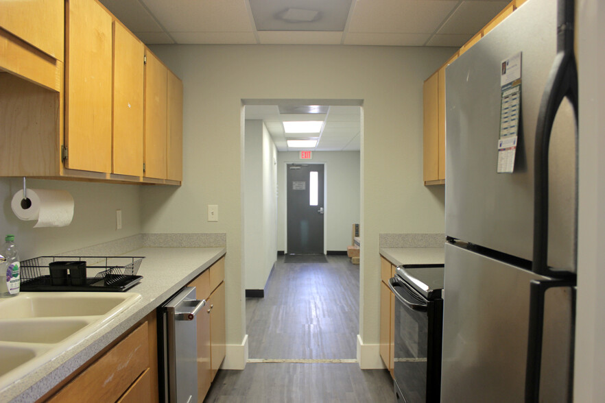 More Photos Of 624 Goodwin St, Jacksonville Office For Lease