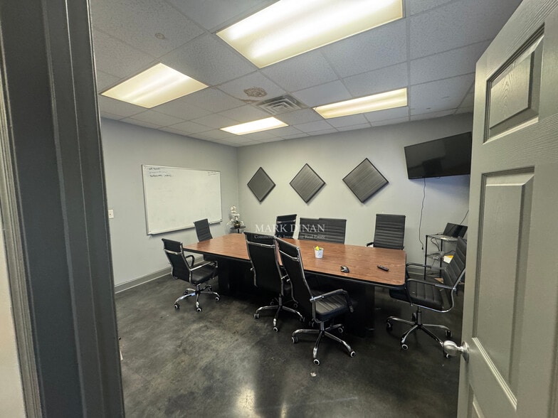 More Photos Of 3441-A Parkwood Rd, Bessemer Warehouse For Sale