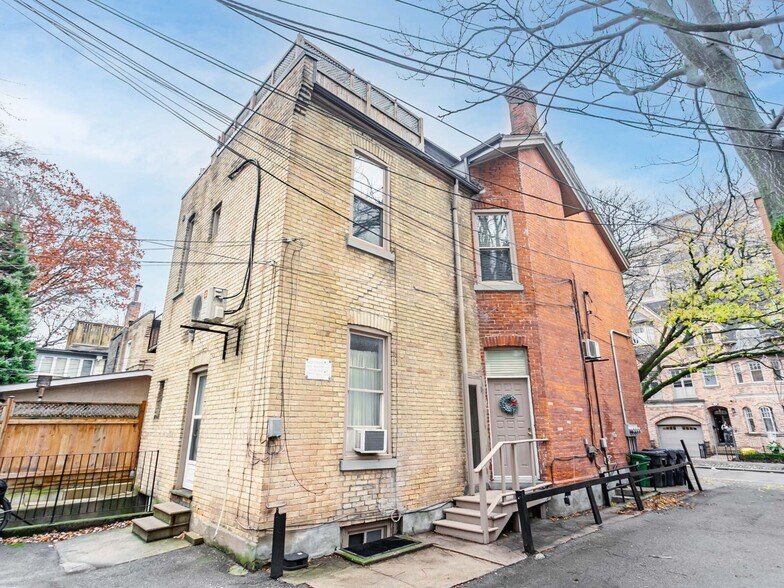 More Photos Of 24 Webster Av, Toronto Apartments For Sale