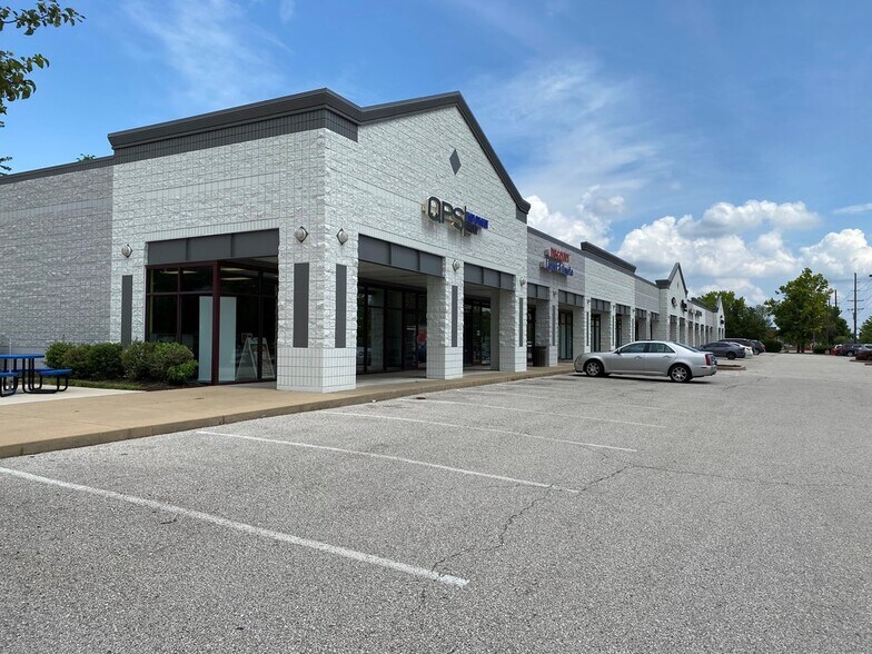 More Photos Of 551 Salt Lick Rd, Saint Peters Storefront For Lease