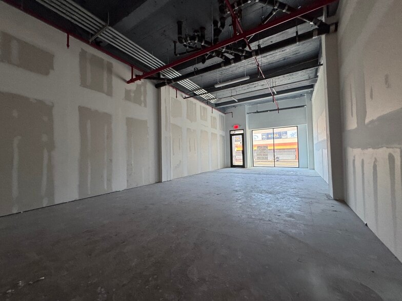 More Photos Of 16636 Jamaica Ave, Jamaica Hotel For Lease