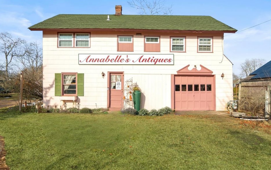 More Photos Of 449 Montauk Hwy, East Moriches Freestanding For Sale