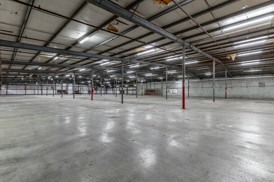 More Photos Of 1318 Underwood St, Dalton Warehouse For Sale