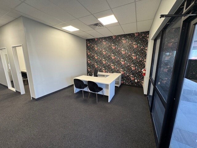 More Photos Of 17224 N 43rd Ave, Glendale Storefront Retail Office For Lease