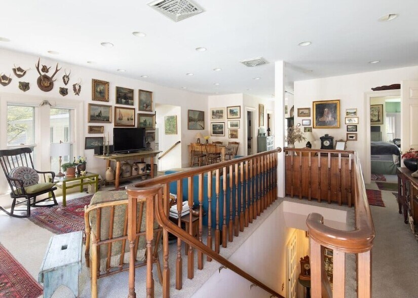 More Photos Of 308 Main St, Lakeville Apartments For Sale