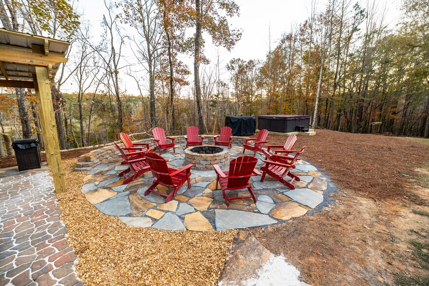 More Photos Of 60 Spradley Rd, Eclectic Specialty For Sale