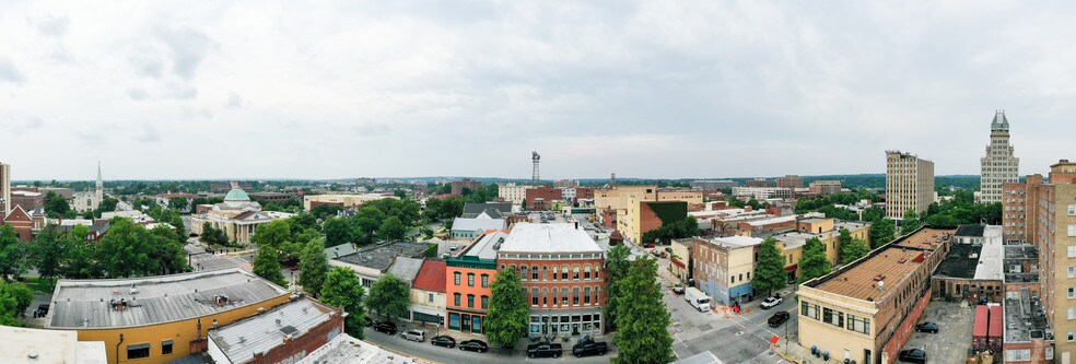 More Photos Of 305 8th St, Augusta Freestanding For Sale