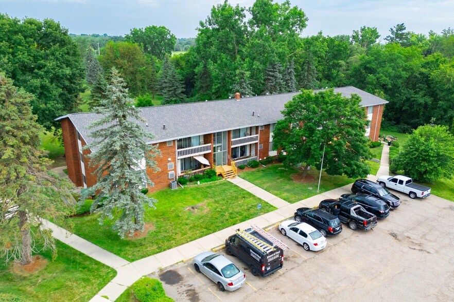 More Photos Of 3651 Balfour Ct, Flint Multifamily For Sale