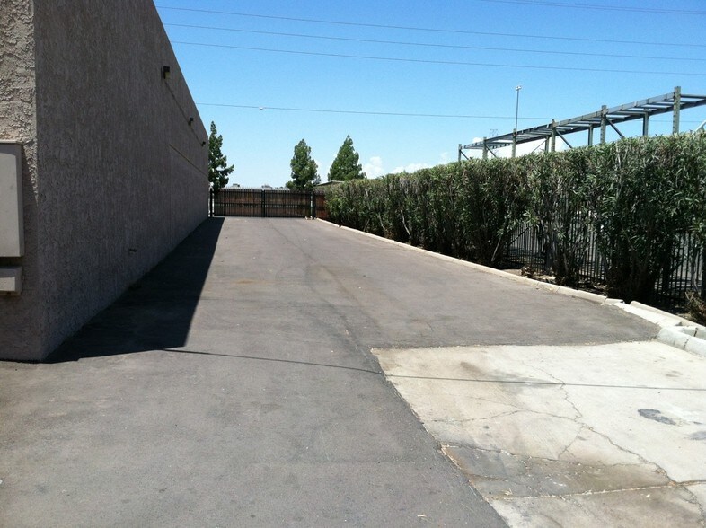 More Photos Of 17431 N Black Canyon Fwy, Phoenix Manufacturing For Sale