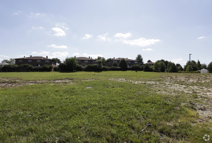 More Photos Of SEC Lake St @ N Lombard Rd., Addison Land For Sale