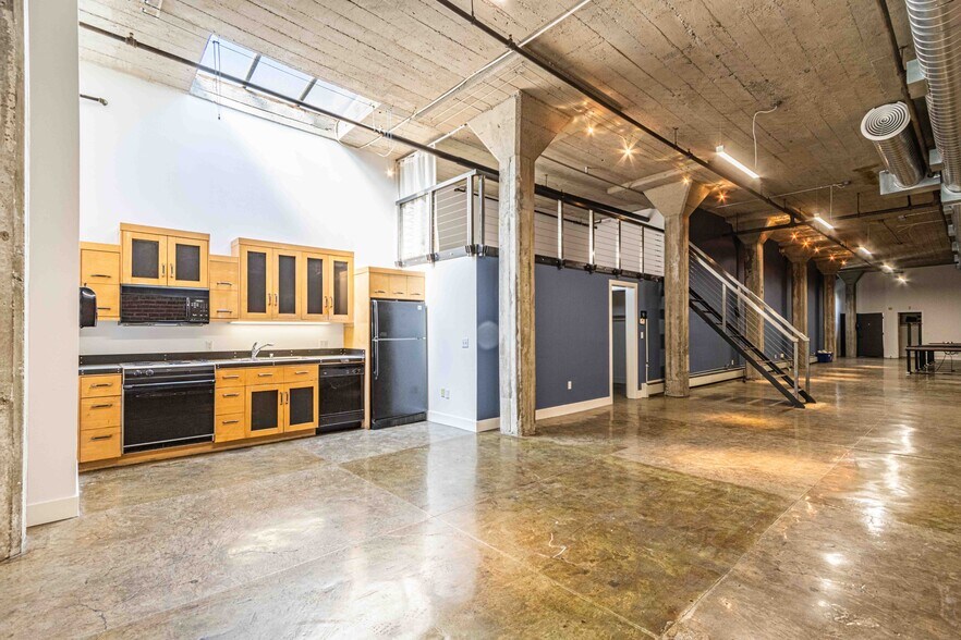More Photos Of 164 Townsend St, San Francisco Office For Lease