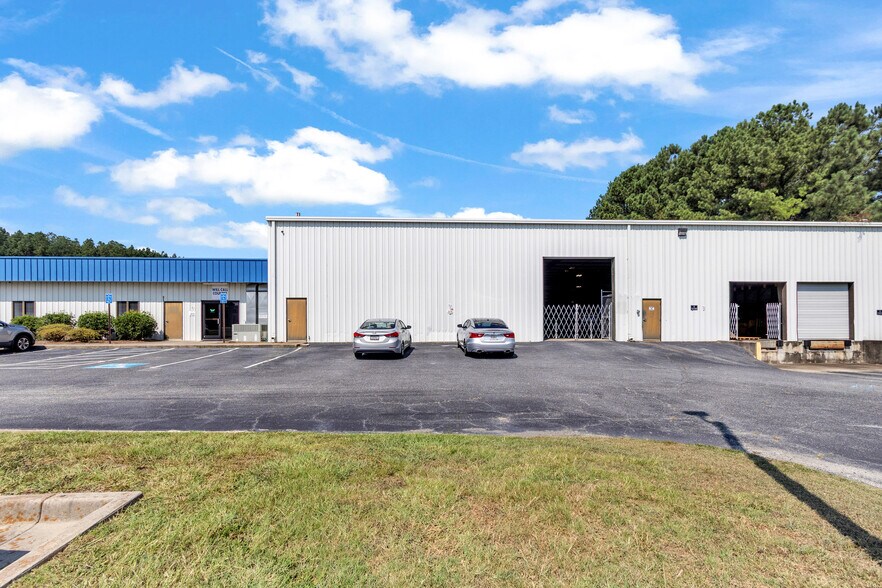 More Photos Of 1703 Marvin Griffin Rd, Augusta Light Distribution For Lease