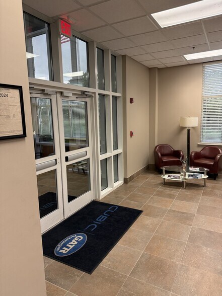 More Photos Of 330 Bob Heath Dr, Huntsville Office For Lease