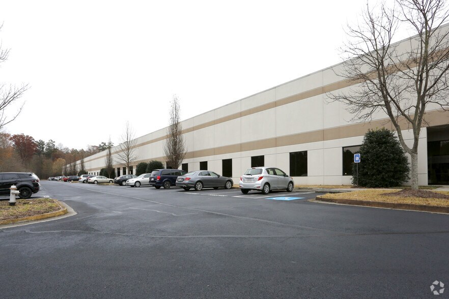 3960 Royal Dr NW, Kennesaw, GA 30144 Industrial For Lease