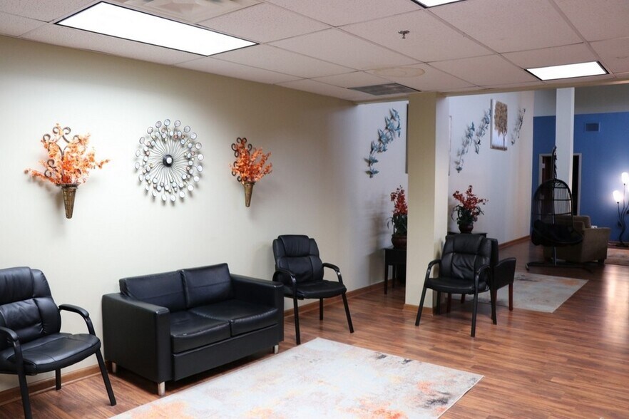 More Photos Of 4209 W Shamrock Ln, Mchenry Medical For Lease