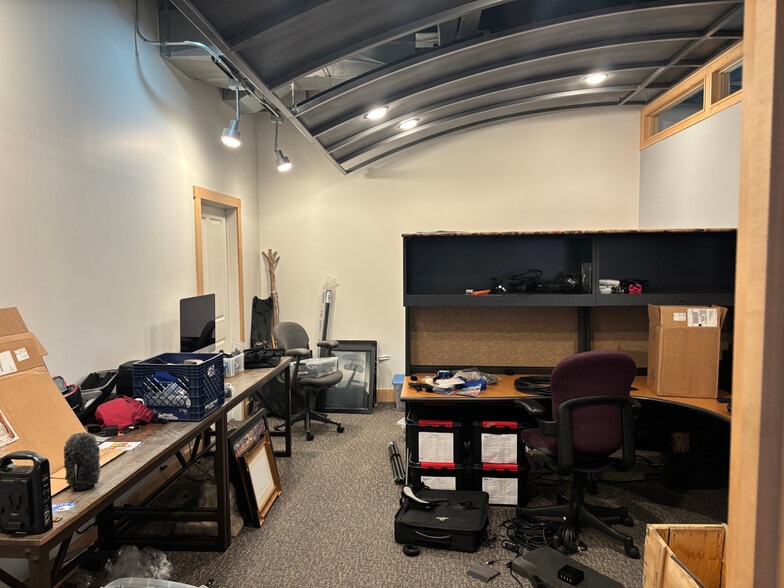 More Photos Of 300 General Palmer Dr, Palmer Lake Office For Lease