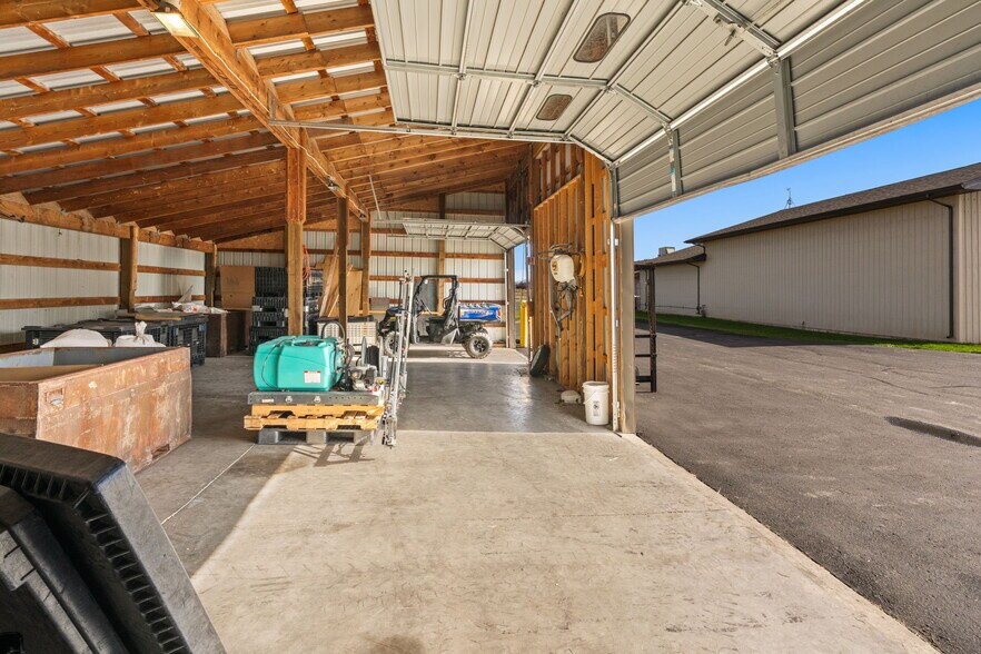 More Photos Of 81 Timberline Dr, Bozeman Freestanding For Lease