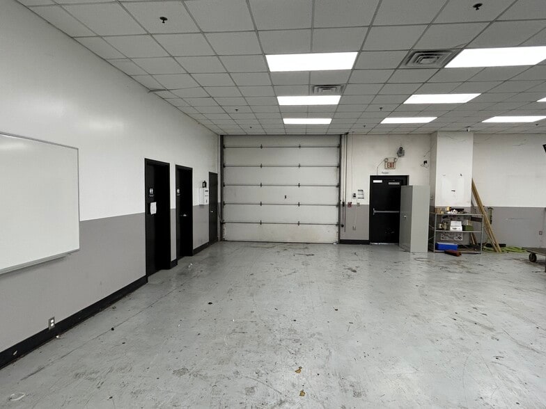 More Photos Of 1801 Russellville Rd, Bowling Green Manufacturing For Sale