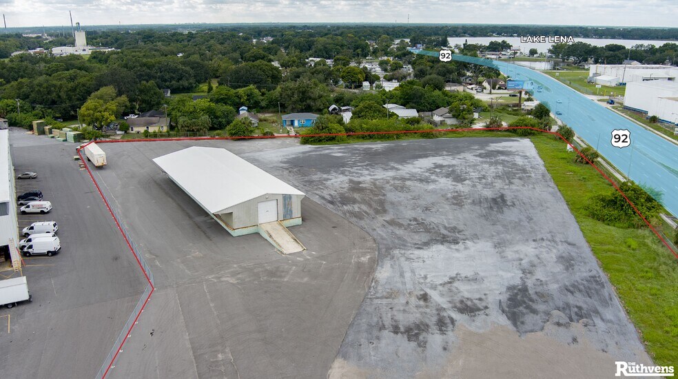 More Photos Of 500 McKean St, Auburndale Warehouse For Lease