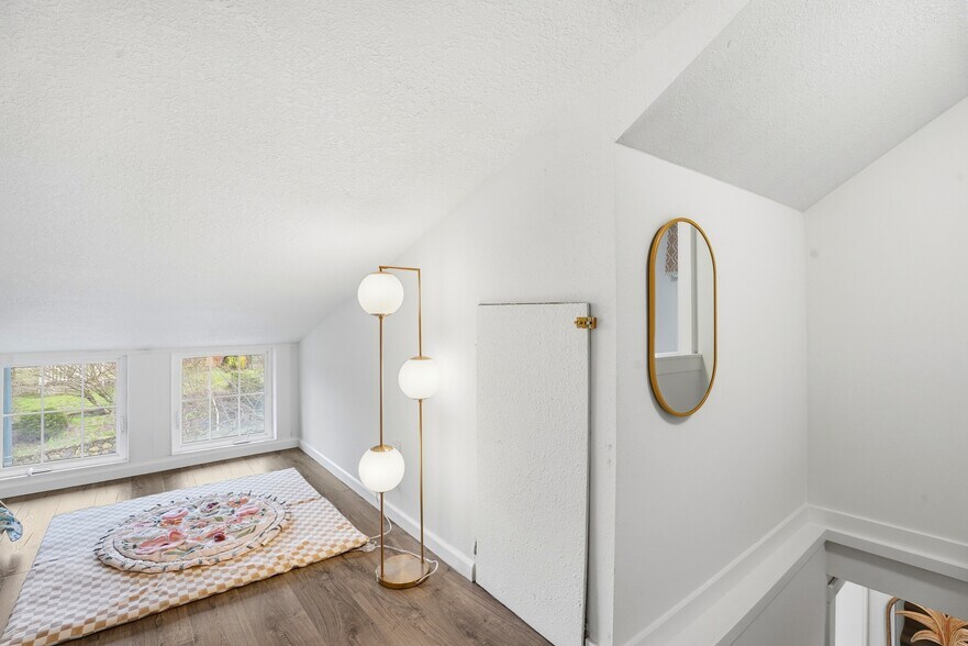 More Photos Of 1314 7th St, Oregon City Flex For Sale