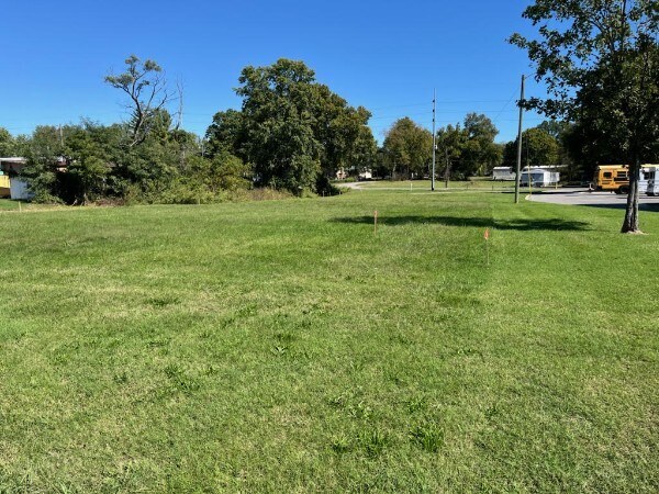 More Photos Of 1045 Water Ave, Gallatin Land For Sale