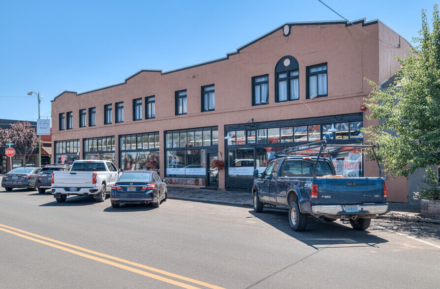 More Photos Of 395 N Main St, Prineville Storefront Retail Residential For Sale
