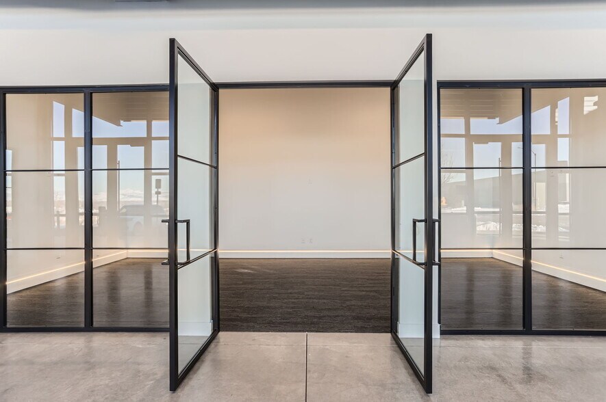 More Photos Of 1495 Overlook Dr, Lafayette Light Manufacturing For Lease