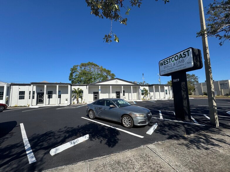 More Photos Of 3819-3827 Central Ave, Saint Petersburg Medical For Lease