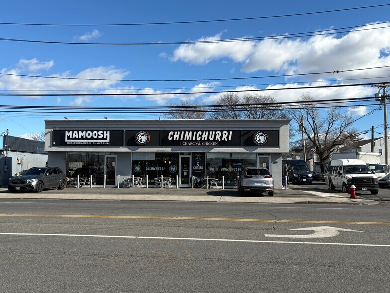 More Photos Of 450 Rockaway Tpke, Cedarhurst Freestanding For Lease