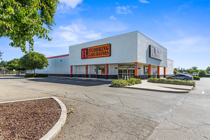 More Photos Of 3939 E Hammer Ln, Stockton Freestanding For Sale