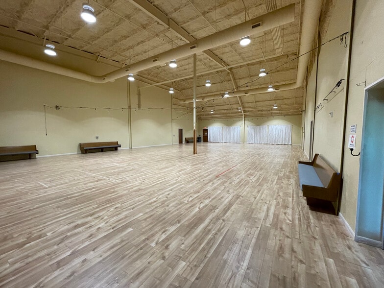 More Photos Of 1505 Airport Rd, Rockwall Flex For Lease