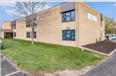 More Photos Of 1110 Eldon Baker Dr, Flint Office Residential For Lease