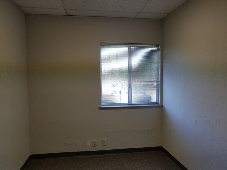More Photos Of 1840 41st Ave, Capitola Office For Lease