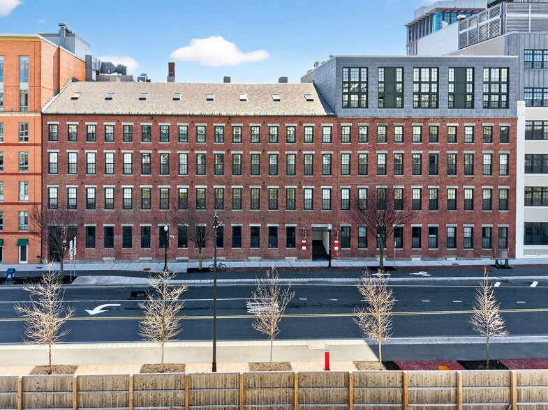 Primary Photo Of 120 Cambridge St, Cambridge Flex For Sale