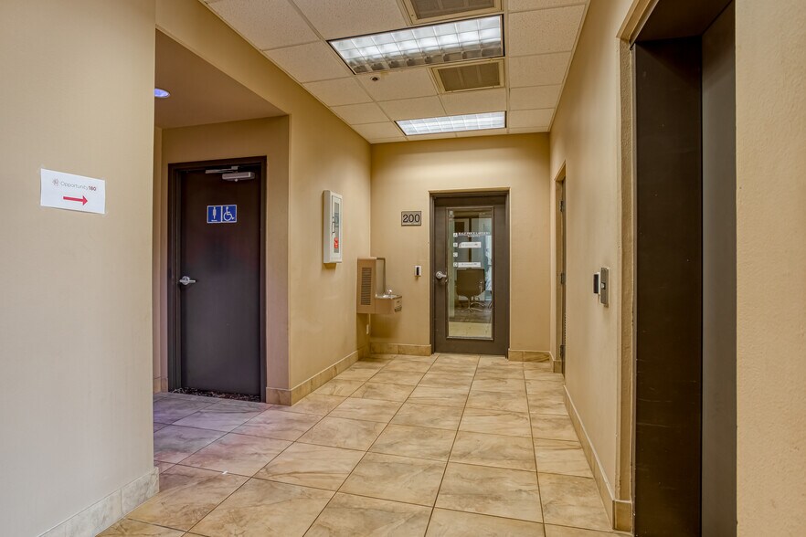 More Photos Of 732 S 6th St, Las Vegas Loft Creative Space For Lease