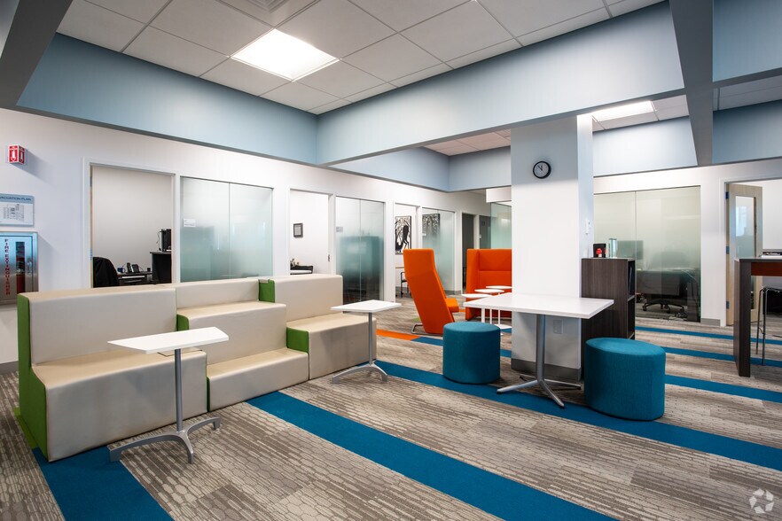 More Photos Of 275 Second Ave, Waltham Office For Lease