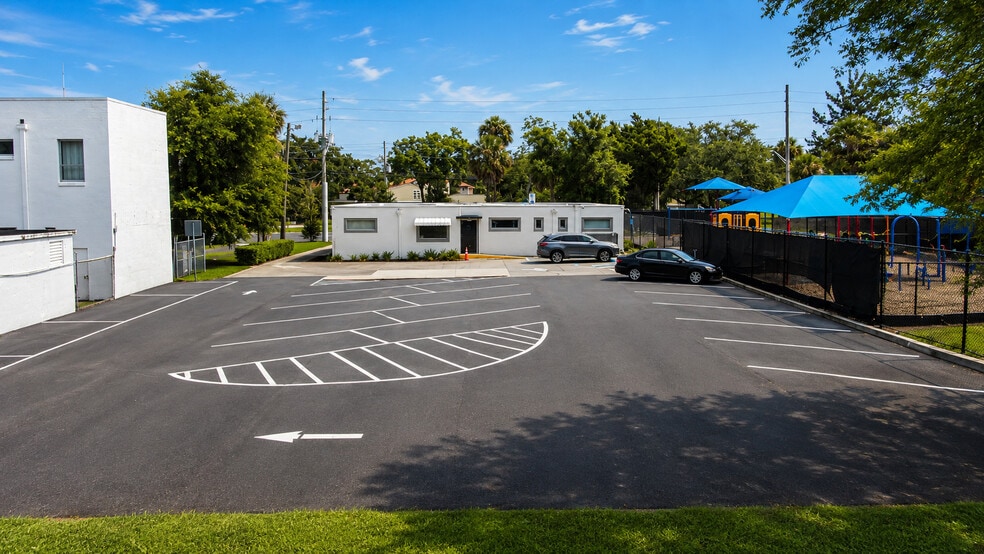 More Photos Of 2442 Atlantic Blvd, Jacksonville Office For Sale