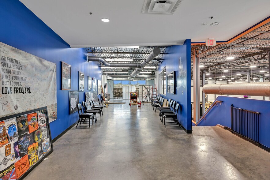 More Photos Of 1616 Harley Davidson Blvd, Columbia Freestanding For Sale