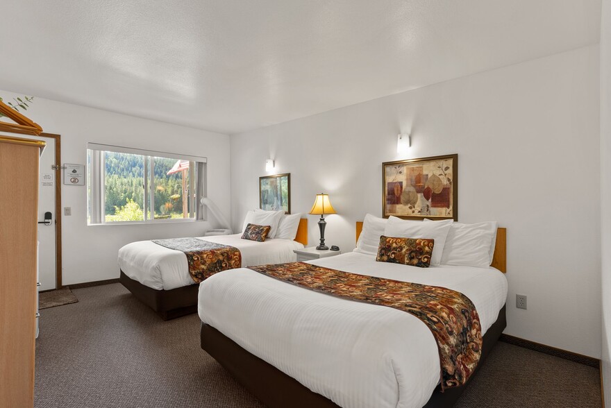 More Photos Of 8612 Washington 31 Hwy, Metaline Hotel For Sale