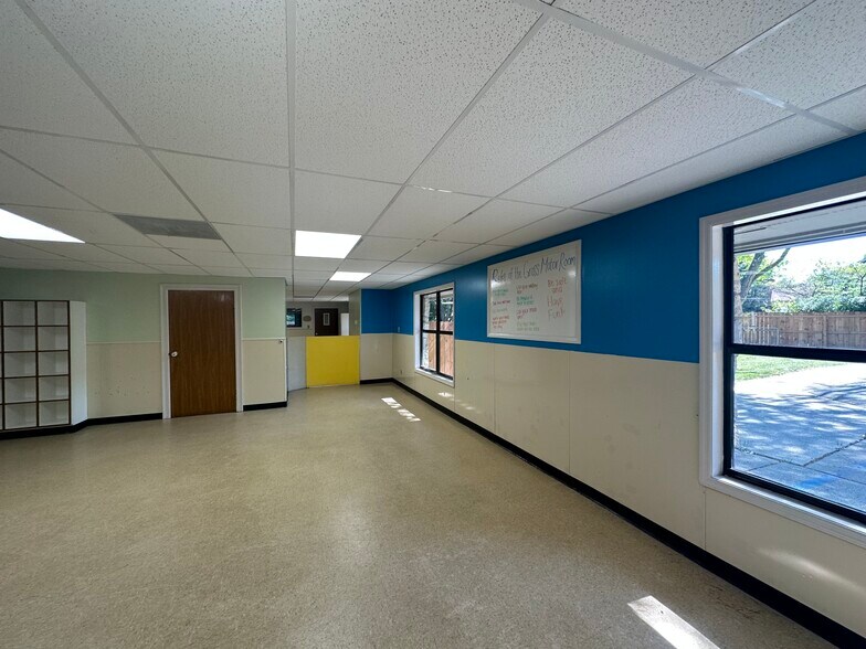 More Photos Of 6036 Tara Hill Dr, Dublin Daycare Center For Lease