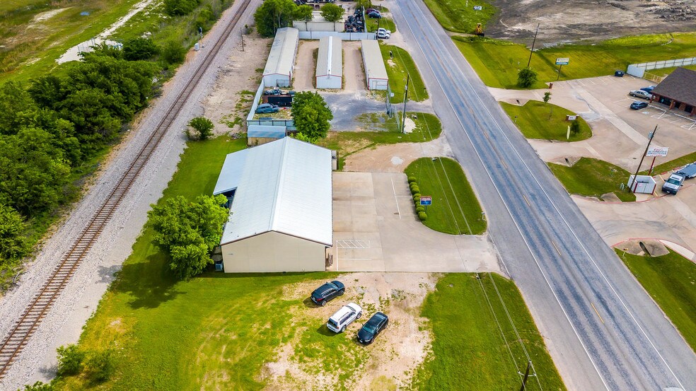 More Photos Of 501 N State Highway 342, Red Oak Auto Repair For Sale